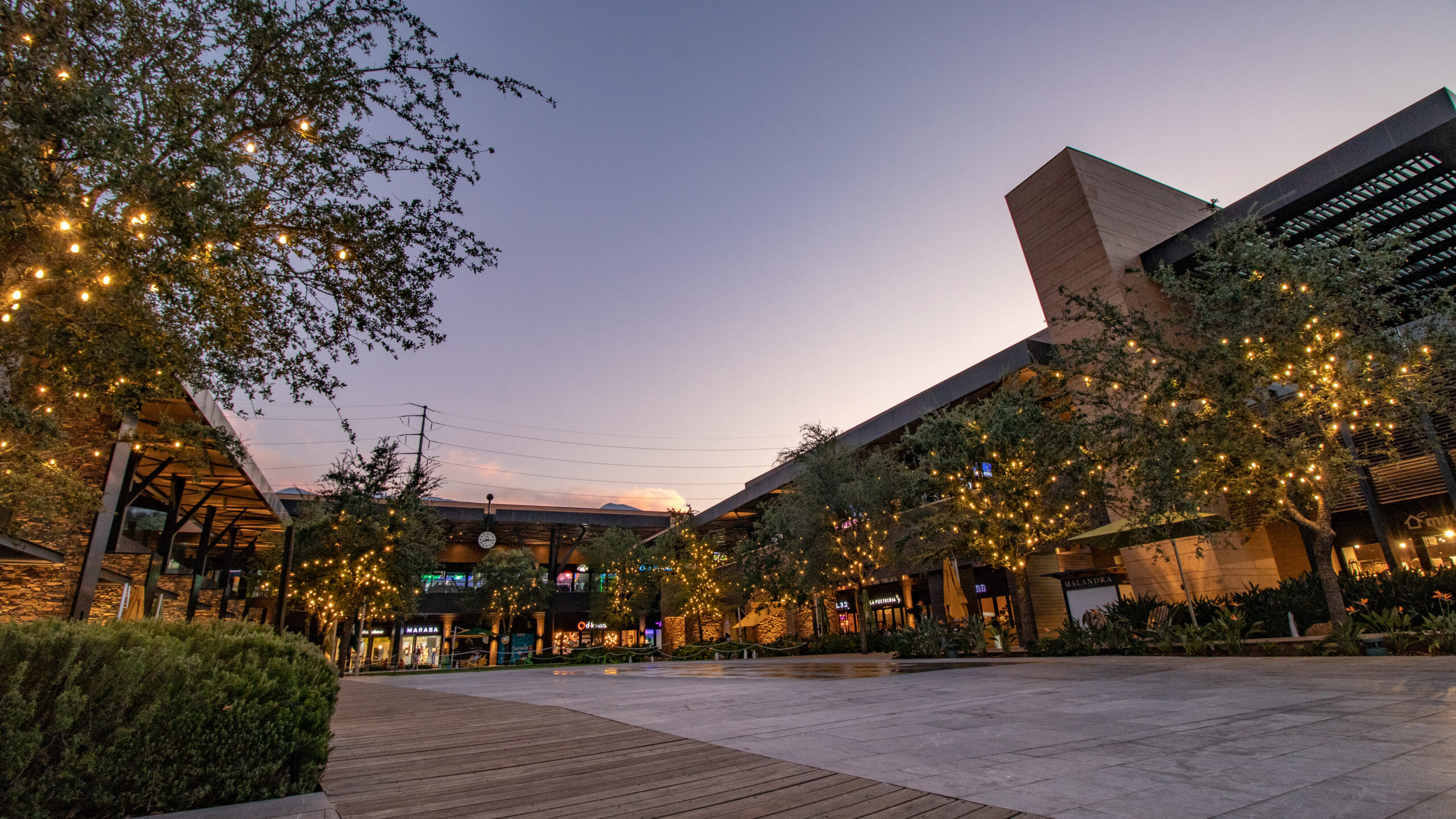 Pueblo Serena Atardecer
